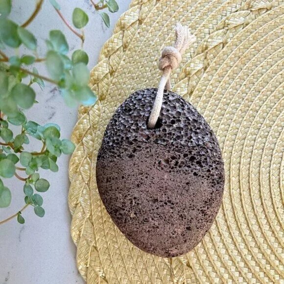 Me Mother Earth Lava Pumice Stone New In Package - Picture 3 of 4